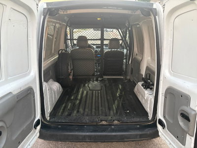 Renault Kangoo 1.9 dCi 4x4 4p. Authentique (16)