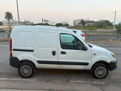 Renault Kangoo 1.9 dCi 4x4 4p. Authentique (4)