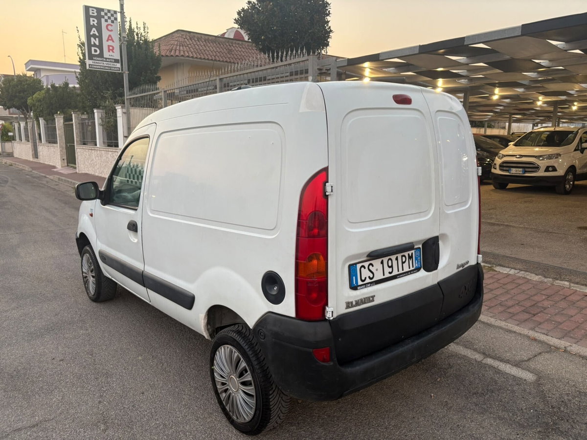 Renault Kangoo 1.9 dCi 4x4 4p. Authentique (6)