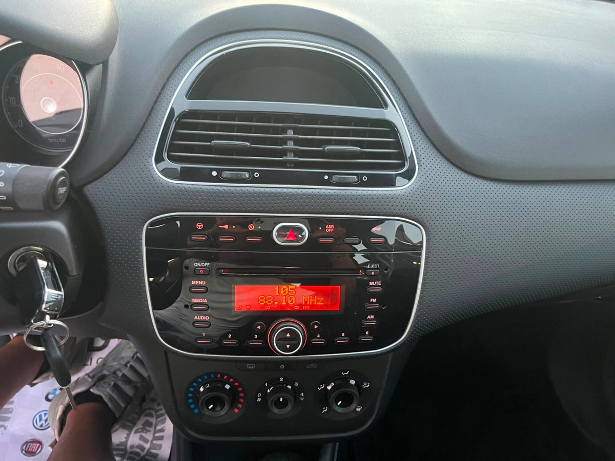 Fiat Punto Evo 1.2 5 porte S&S Dynamic (13)