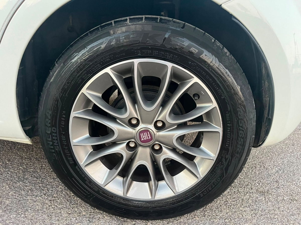Fiat Punto Evo 1.2 5 porte S&S Dynamic (16)