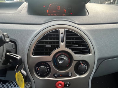 Renault Modus 1.2 16V GPL Dynamique (13)
