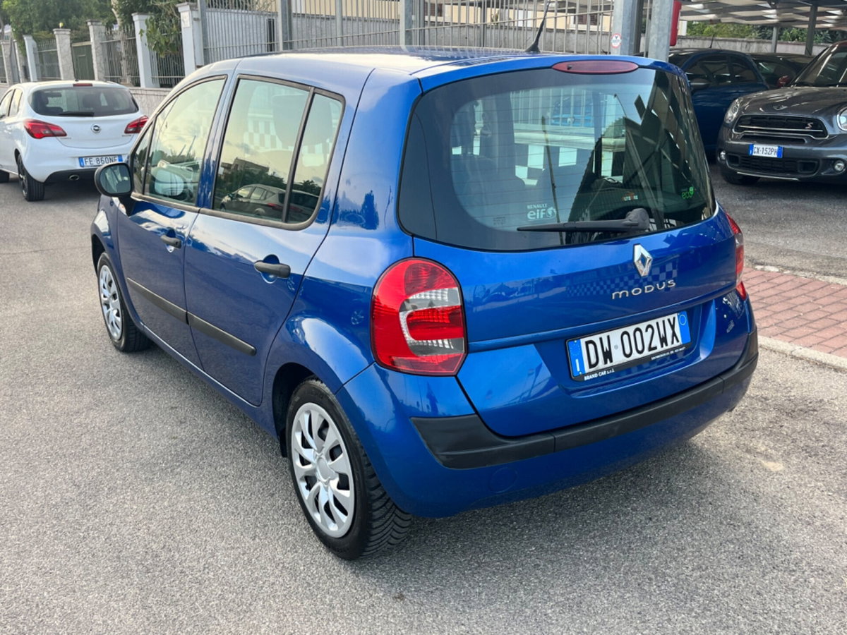 Renault Modus 1.2 16V GPL Dynamique (7)