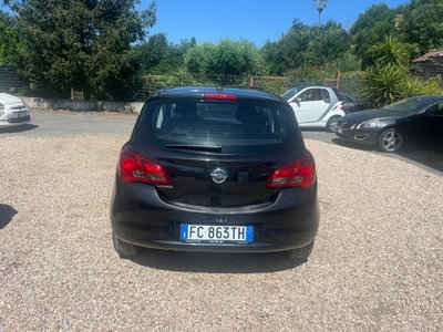 Opel Corsa 1.2 5 porte (4)