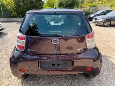 Toyota iQ 1.0 Sol (5)