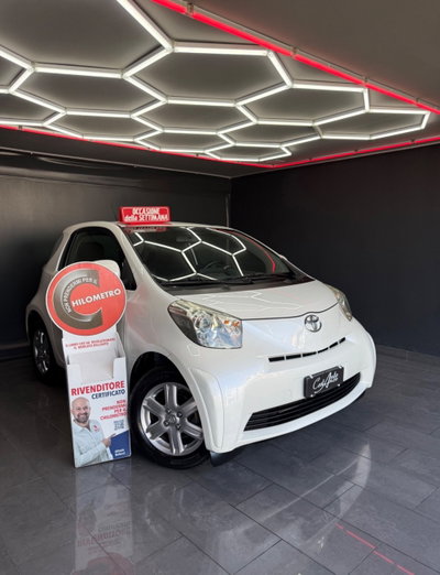 Toyota iQ 1.0 Sol usata