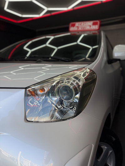 Toyota iQ 1.0 Sol (17)
