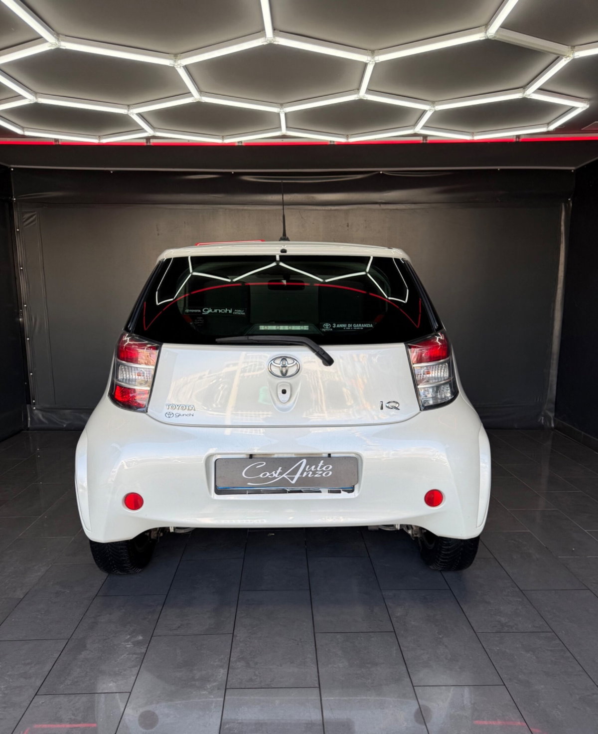 Toyota iQ 1.0 Sol (6)