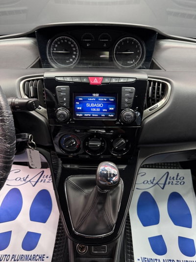 Lancia Ypsilon 0.9 TwinAir 85 CV 5 porte S&S DFN Platinum (12)