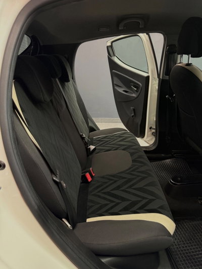 Lancia Ypsilon 0.9 TwinAir 85 CV 5 porte S&S DFN Platinum (16)