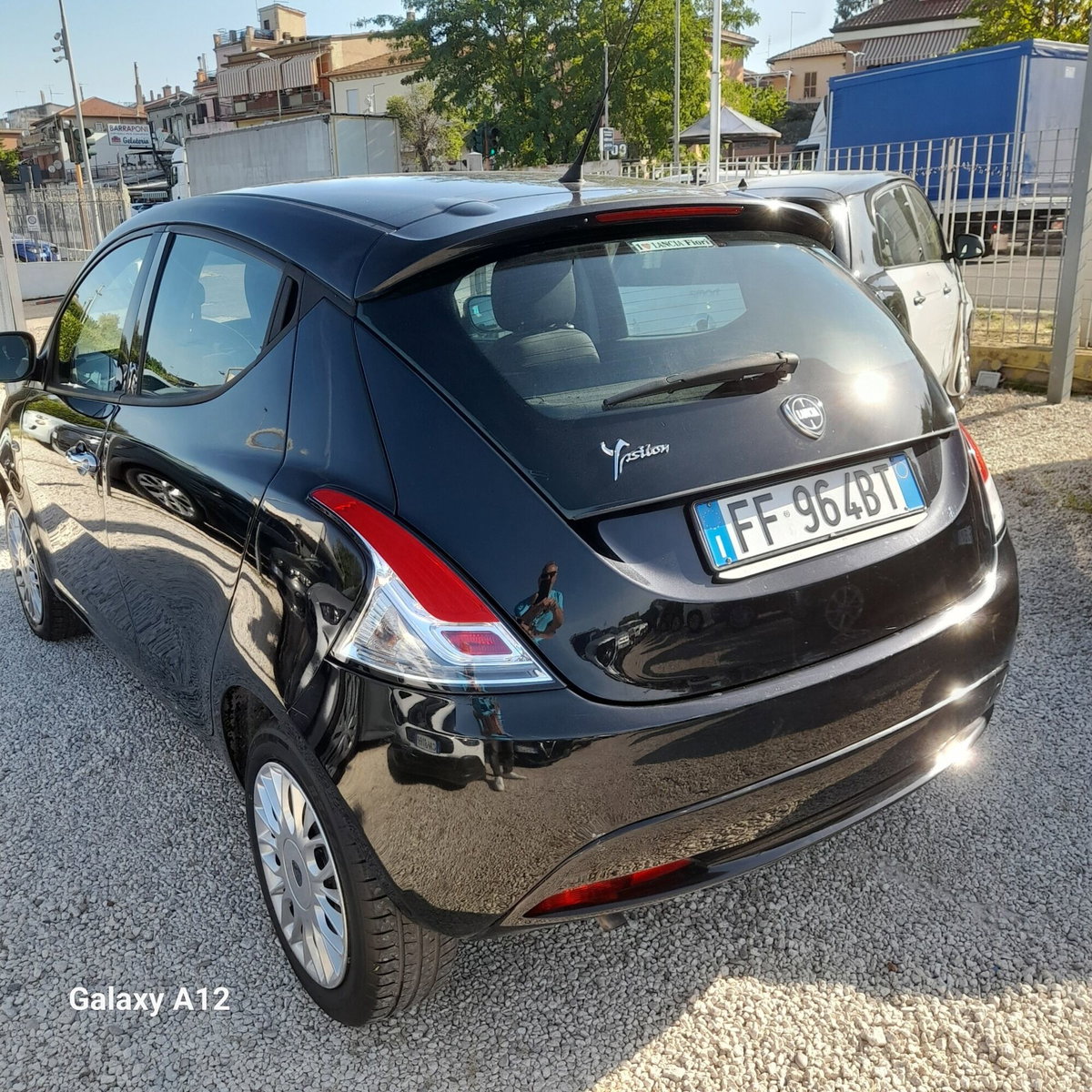 Lancia Ypsilon 1.2 69 CV 5 porte Gold (4)