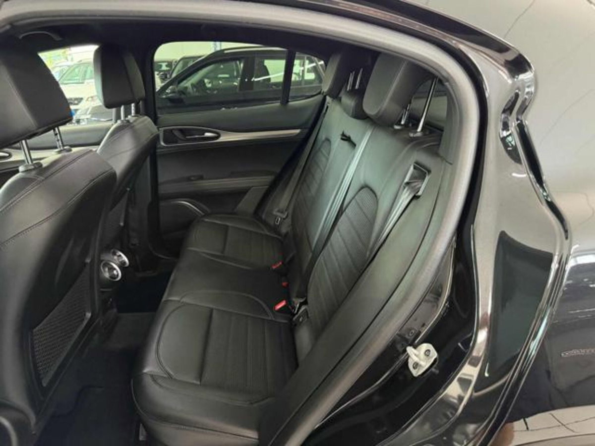 Alfa Romeo Stelvio Stelvio 2.2 Turbodiesel 190 CV AT8 Q4 Sprint (11)