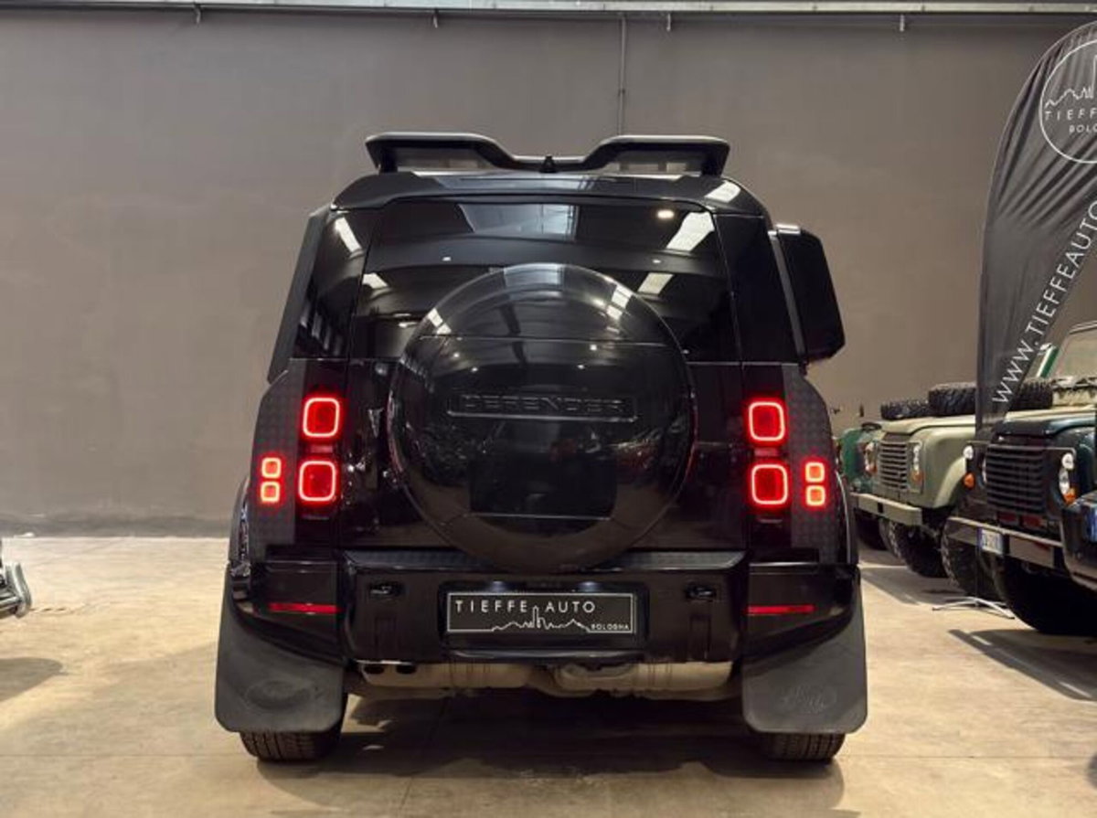 Land Rover Defender 110 3.0d i6 mhev XS Edition awd 250cv auto (5)