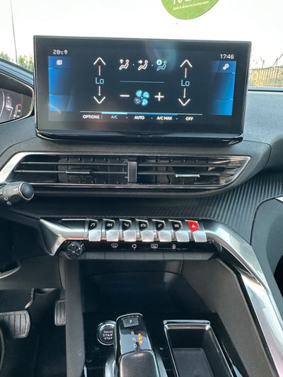 Peugeot 3008 BlueHDi 130 S&S EAT8 Allure Pack (18)