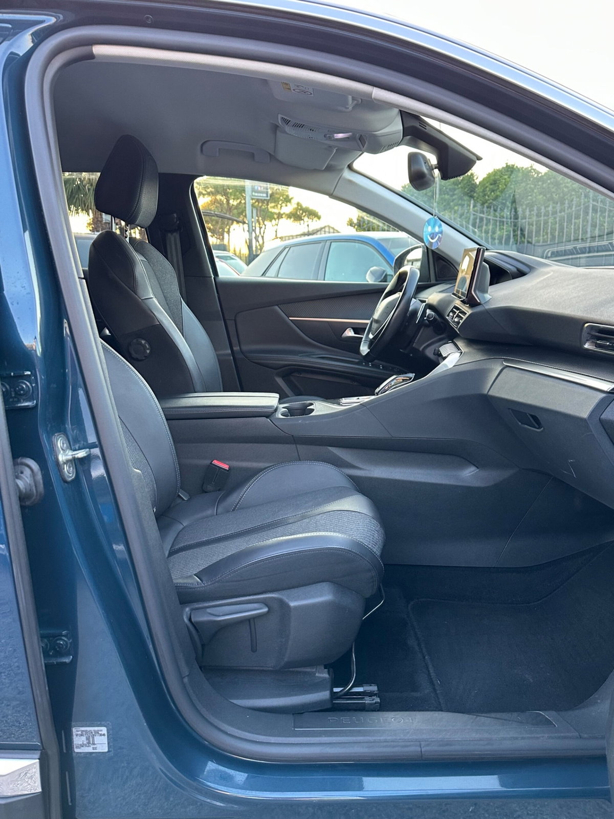 Peugeot 3008 BlueHDi 130 S&S EAT8 Allure Pack (8)