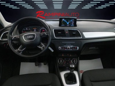 Audi Q3 2.0 TDI 150 CV Business (11)