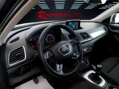 Audi Q3 2.0 TDI 150 CV Business (12)