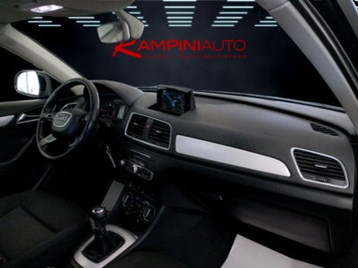 Audi Q3 2.0 TDI 150 CV Business (17)