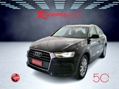 Audi Q3 2.0 TDI 150 CV Business (2)