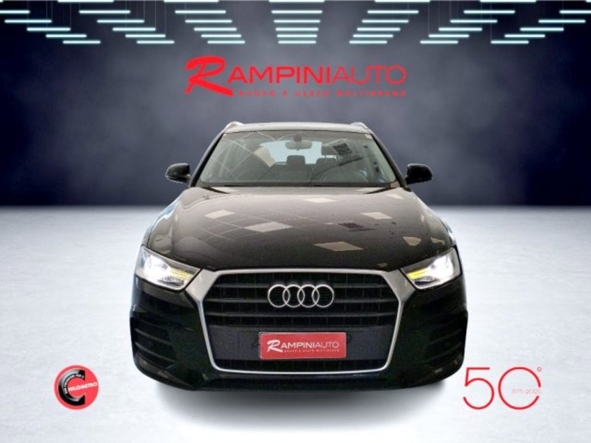 Audi Q3 2.0 TDI 150 CV Business (3)