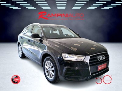 Audi Q3 2.0 TDI 150 CV Business (4)