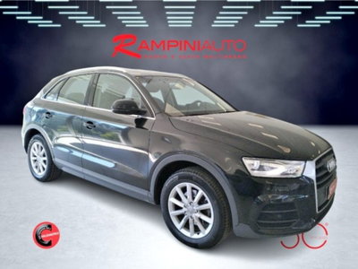 Audi Q3 2.0 TDI 150 CV Business (5)