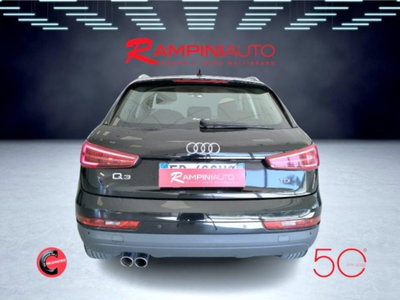 Audi Q3 2.0 TDI 150 CV Business (8)