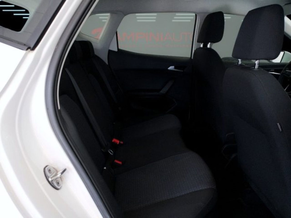 SEAT Arona 1.0 TGI XPERIENCE (17)