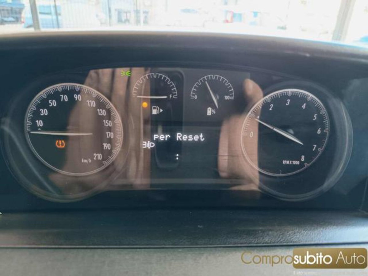 Lancia Ypsilon 1.0 FireFly 5 porte S&S Hybrid Silver Plus (17)