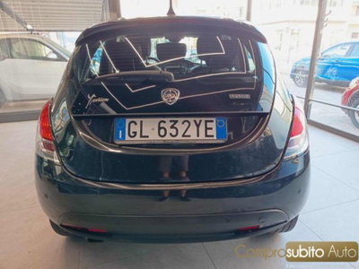 Lancia Ypsilon 1.0 FireFly 5 porte S&S Hybrid Silver Plus (6)