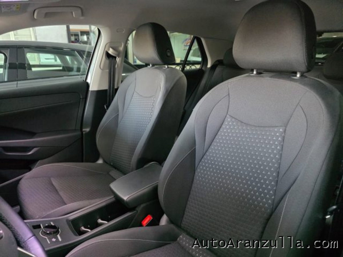 Volkswagen T-Roc 1.5 etsi Life 115cv dsg (18)