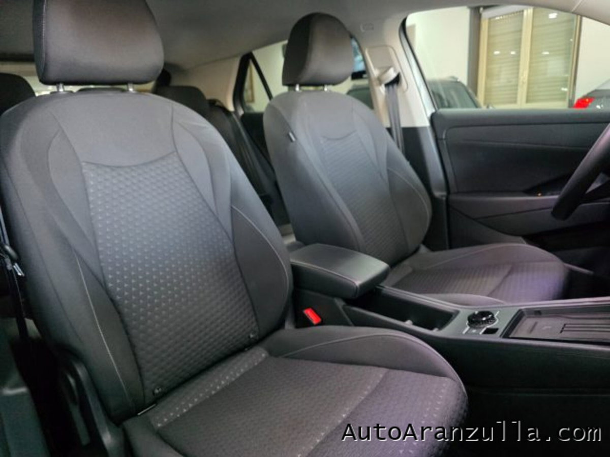 Volkswagen T-Roc 1.5 etsi Life 115cv dsg (19)