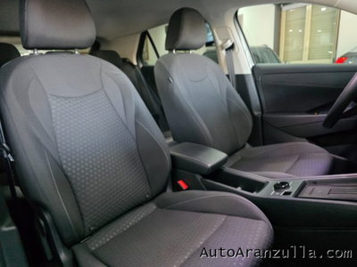 Volkswagen T-Roc 1.5 etsi Life 115cv dsg (19)