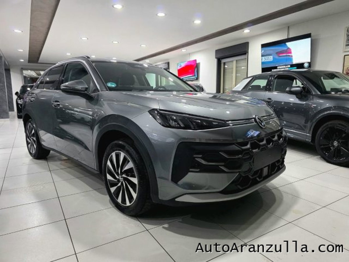 Volkswagen T-Roc 1.5 etsi Life 115cv dsg (3)