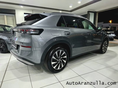 Volkswagen T-Roc 1.5 etsi Life 115cv dsg (4)