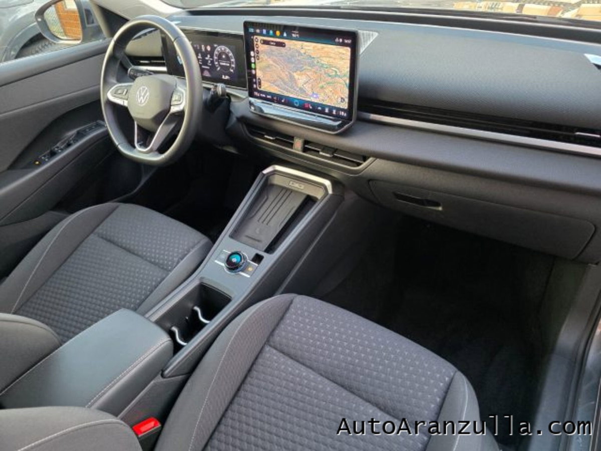 Volkswagen T-Roc 1.5 etsi Life 115cv dsg (9)