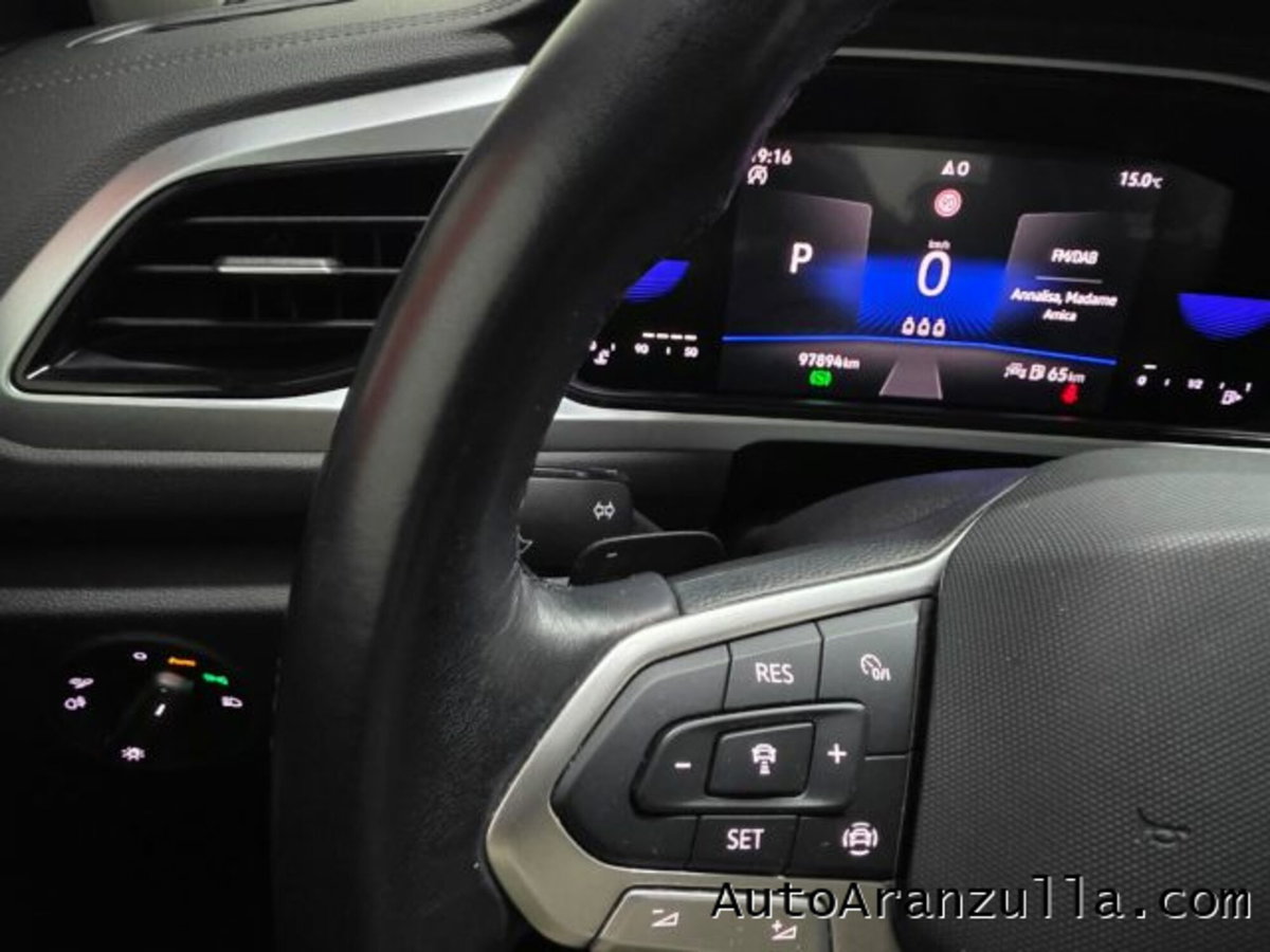 Volkswagen T-Roc 2.0 tdi Life 150cv dsg (17)