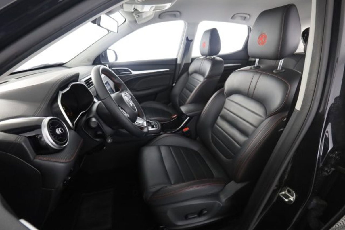 Mg ZS (2021-->) ZS 1.0T-GDI aut. Comfort (2)