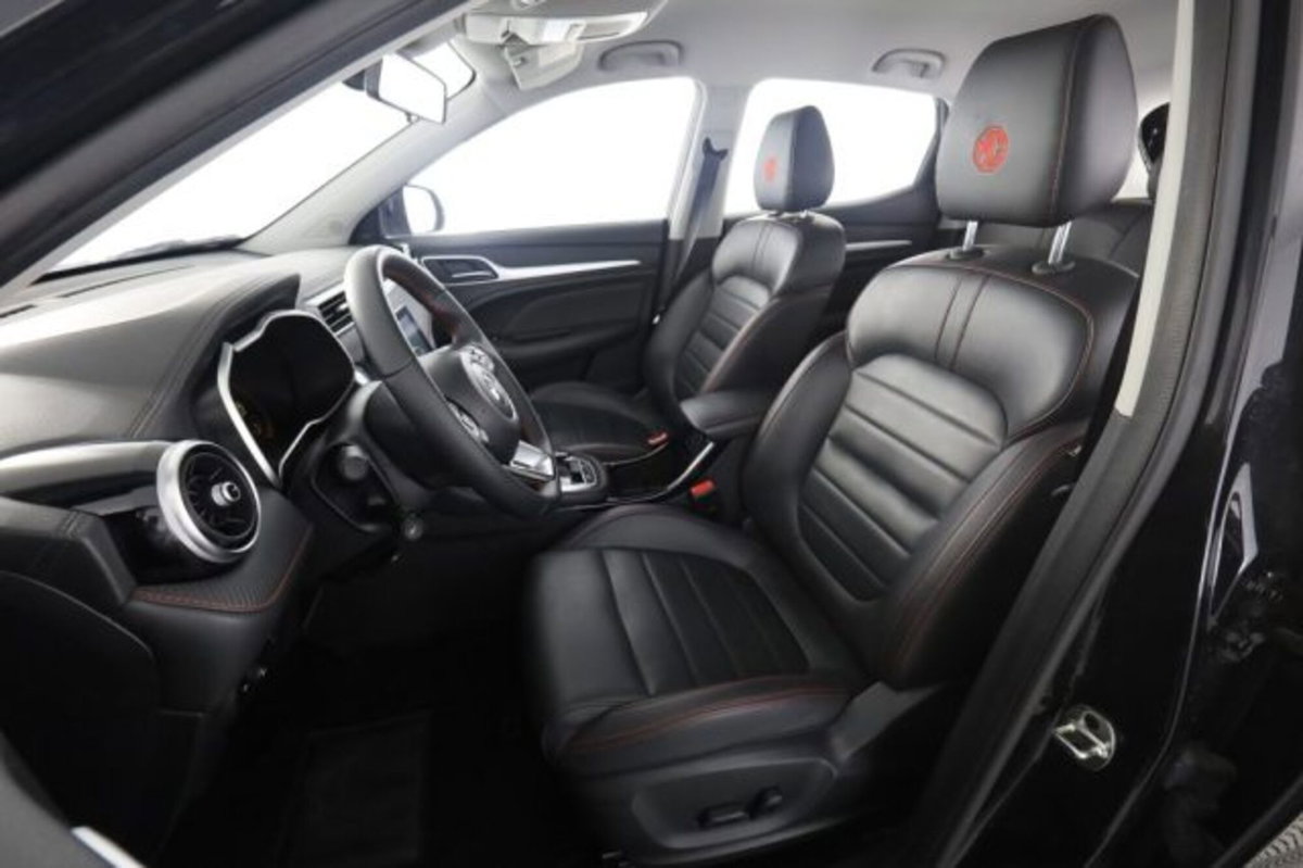 Mg ZS (2021-->) ZS 1.0T-GDI aut. Comfort (2)
