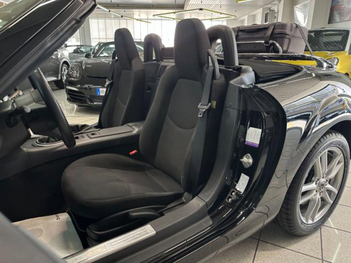 Mazda MX-5 Roadster 1.8L Black (10)