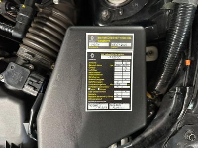 Mazda MX-5 Roadster 1.8L Black (7)