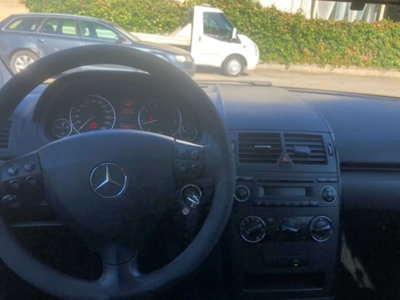 Mercedes-Benz Classe A 160 BlueEFFICIENCY Executive (13)