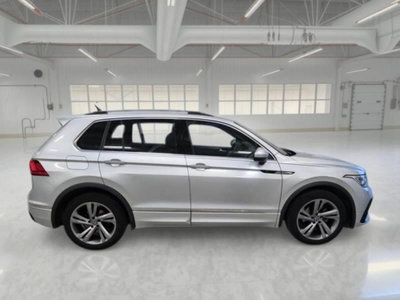 Volkswagen Tiguan 2.0 TDI 150 CV SCR DSG 4MOTION R-Line (4)