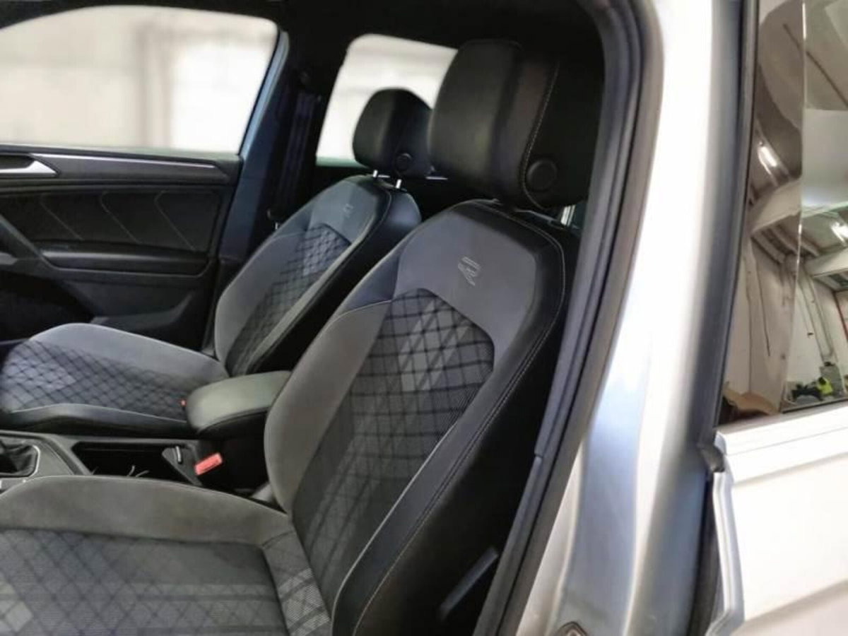 Volkswagen Tiguan 2.0 TDI 150 CV SCR DSG 4MOTION R-Line (8)