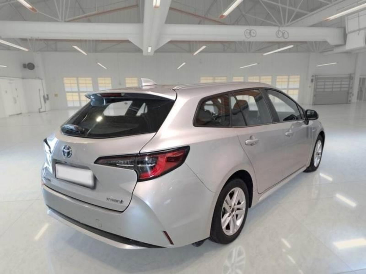 Toyota Corolla Touring Sports 1.8 Hybrid Business (3)