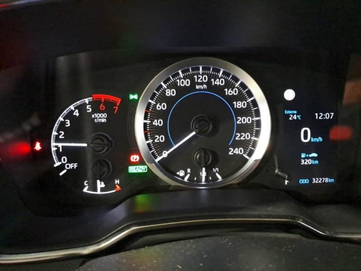 Toyota Corolla Touring Sports 1.8 Hybrid Business (7)