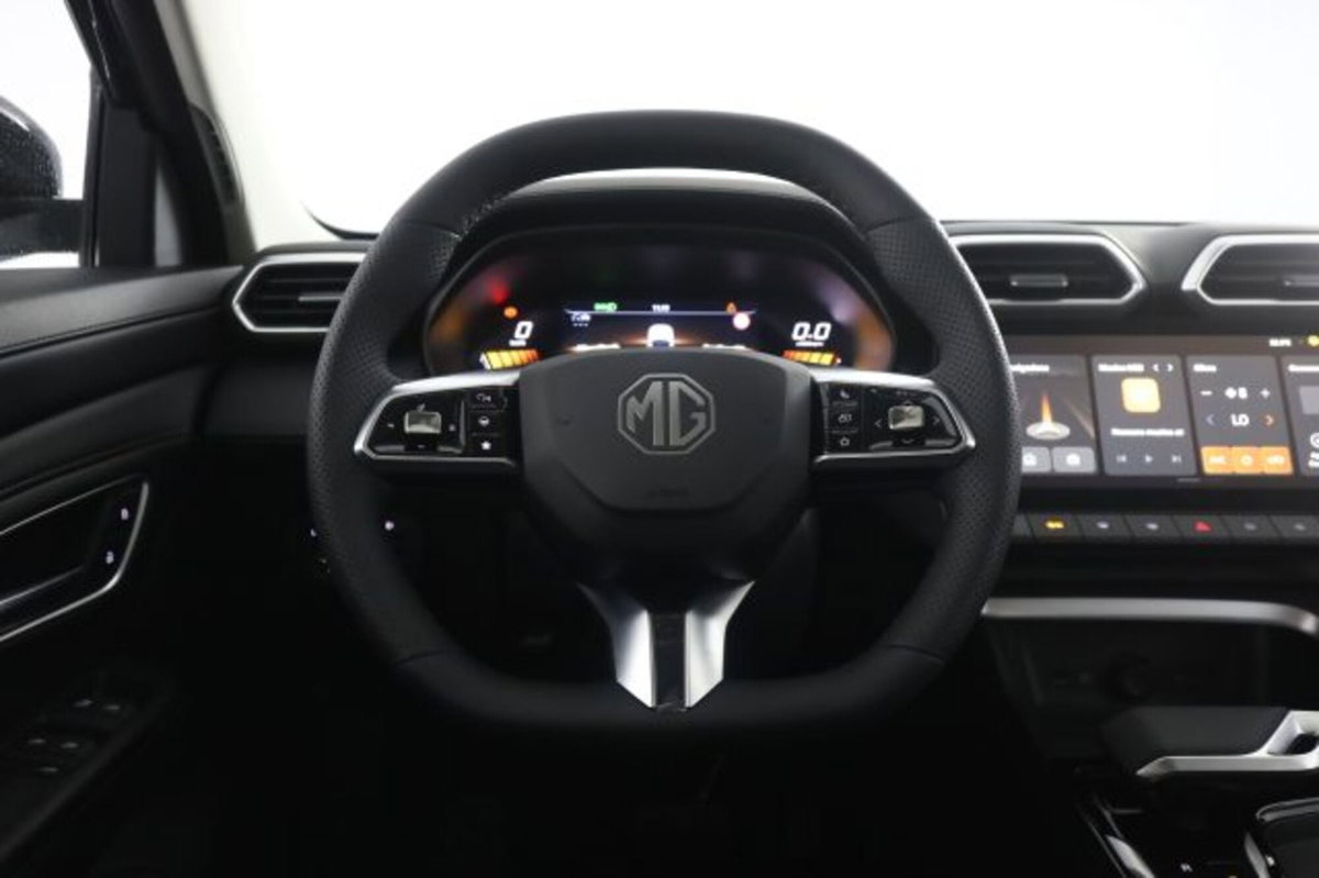 Mg ZS ZS 1.5 Luxury (9)