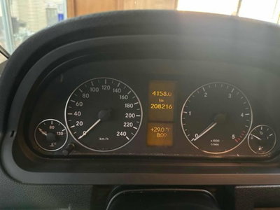 Mercedes-Benz Classe A 160 CDI AUTOMATIC Executive (16)