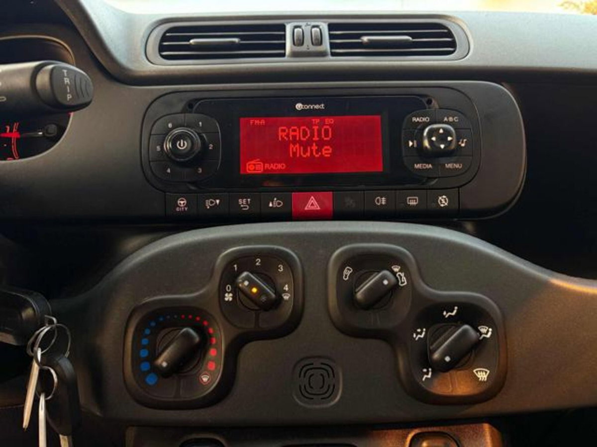 Fiat Panda 1.3 MJT 95 CV S&S Lounge (8)