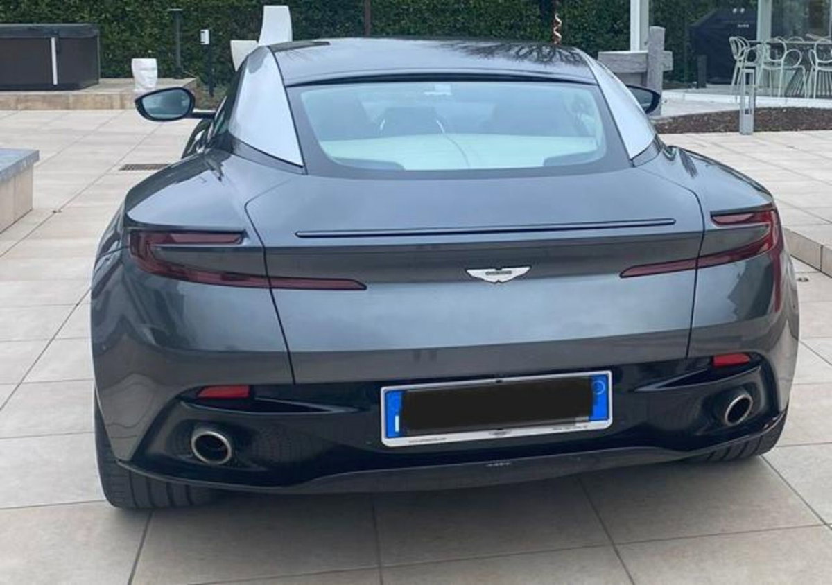 Aston Martin DB11 DB11 V12 Coupé (5)